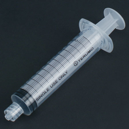 Syringes with Needle, Luer-lock Tip, 5-6cc